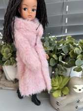 STUNNING SINDY STYLE PLUSH