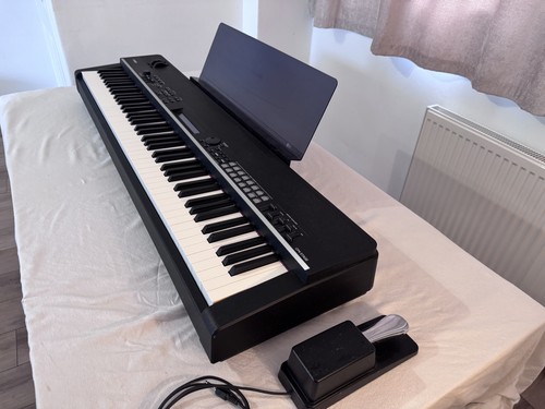 Yamaha cp4 wooden key digital - ,