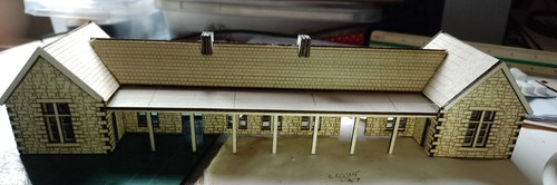 Gauge buildings kits station - n,