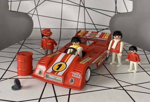 Vintage 1970s playmobil red - ,