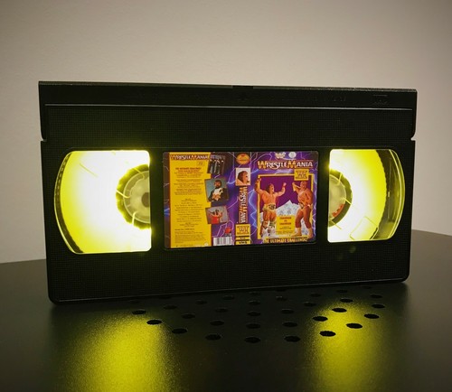 Wwe wrestlemania retro vhs led - retro,