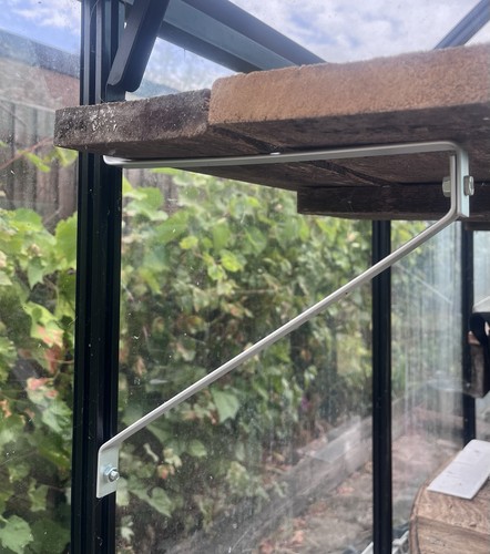Greenhouse shelving - x,