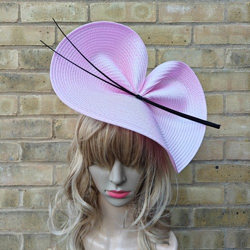 Baby pink fascinator - pink, black