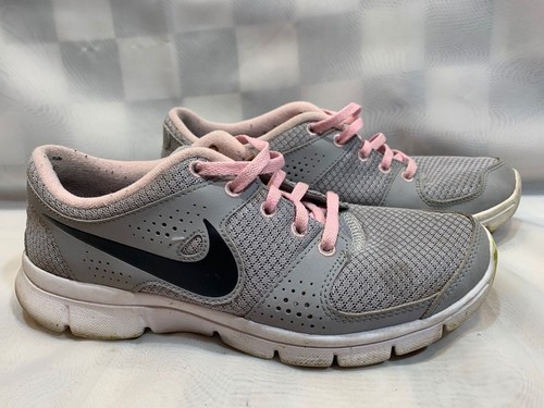 Nike athletic shoes women - athletic,