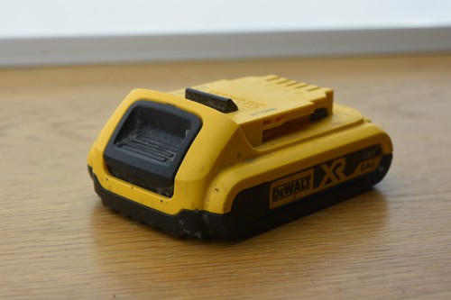 Dewalt 0ah 18v - 2.0ah,