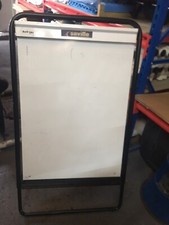 flip chart easel