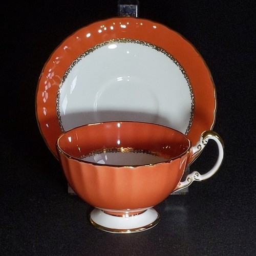 Aynsley fruit red tea cup - red,