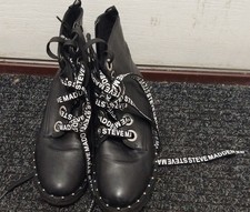 Steve Madden Black Boots Size