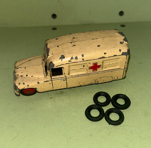 Dinky 253 cream daimler - cream,