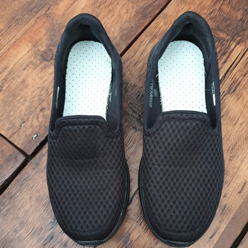 Black skechers slip go - on,,