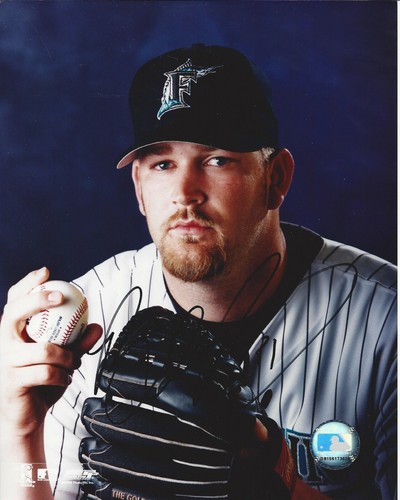 Ryan dempster autographed 8x10 - dempster,