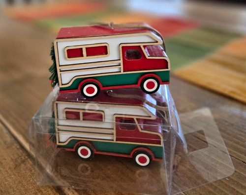 Wooden retro camper camping - wooden,