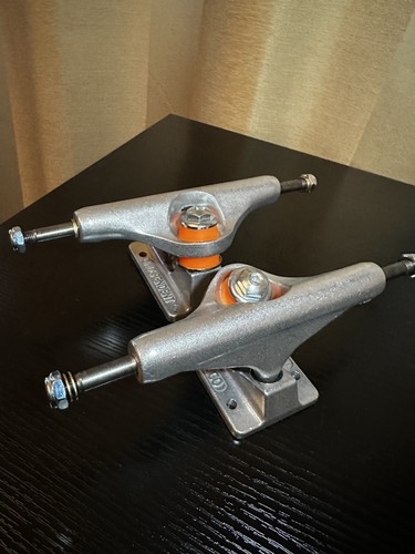 Independent skateboard trucks - skateboard,