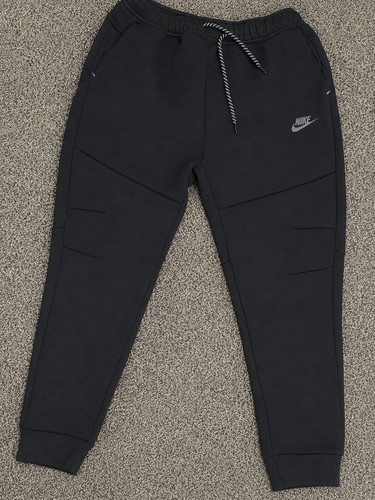 Nike tech fleece joggers