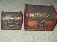 Pair of Wooden 'Treasure Chest' Style Dressing Table Boxes - 1 large. 1 small