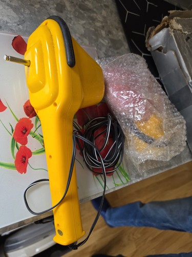 Halfords car polisher with - car,