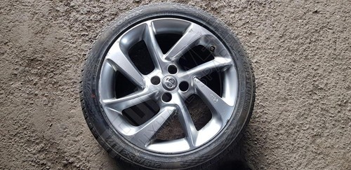 Vauxhall corsa sri stud - vauxhall,