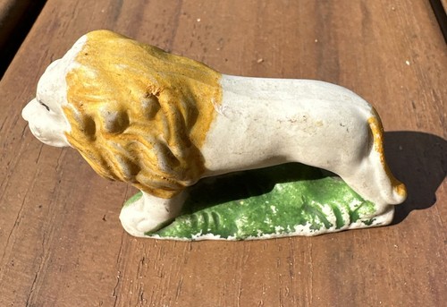 Vtg bisque lion figurine cake - vtg,