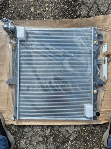 Radiator fits mitsubishi - fits,