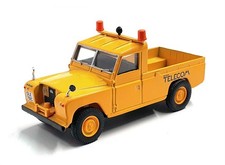 Vanguards 1/43 Scale Diecast VA07603 - Land Rover Telecom - Yellow