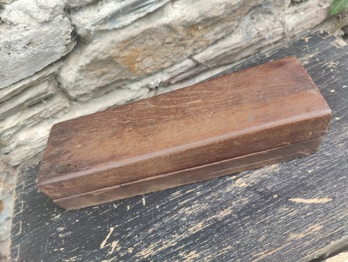 Sharpening oilstone - ,