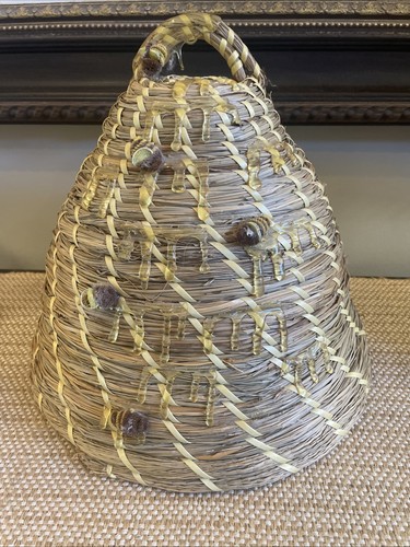Bee skep beehive coiled grass - skep,