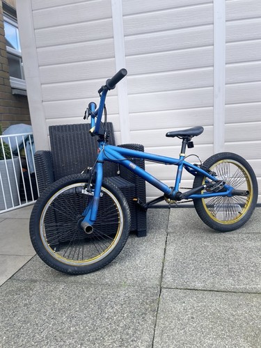 Schwinn bmx blue and - schwinn,