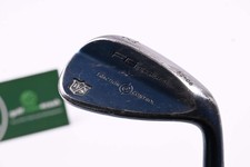 Wilson FG Tour Traction Control Gap Wedge / 52 Degree / Wedge Flex Dynamic Gold