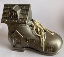 Old Lady Who Lives In A Shoe Moneybox