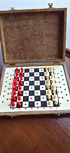 Vintage travel peg - vintage, chess