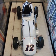 CAROUSEL 1 1/18 SCALE WATSON