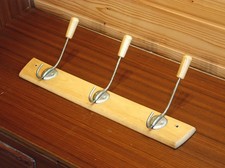 Vintage 45cm wooden coat hooks - wooden,