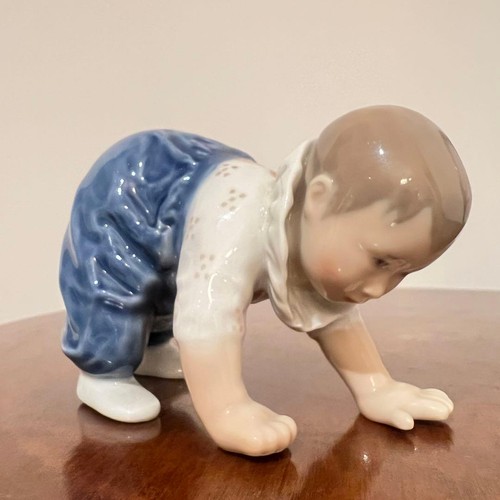 Royal copenhagen figurine - royal,