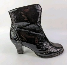 Clarks Black Patent Leather Mid Heel Ankle Boots UK 4