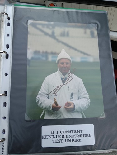 Cricket umpires signed photos - cricket,