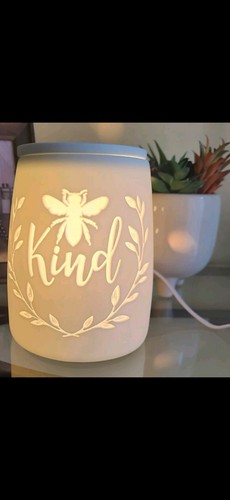 Scentsy bee kind - scentsy, warmer