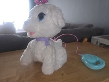 Fur Real Friends go go dancing