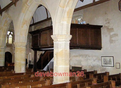Photo squire pew mary - pew, mary's