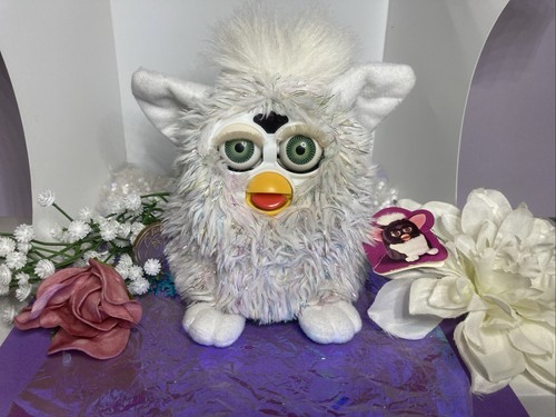 Vintage 1999 furby champagne - 1999,