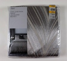 NEXT CHIC CHEVRON WAVE