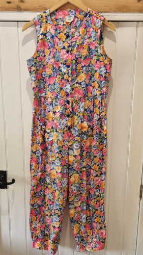 Vintage laura ashley - laura,