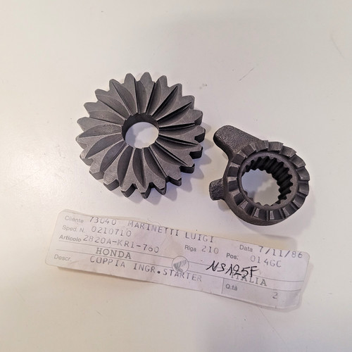 Pair starter gears - of,