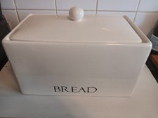 Ceramic Farmhouse Style Bread Bin Crock White With Lid