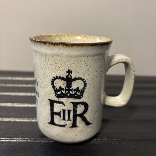 Vintage queen elizabeth - 👑,