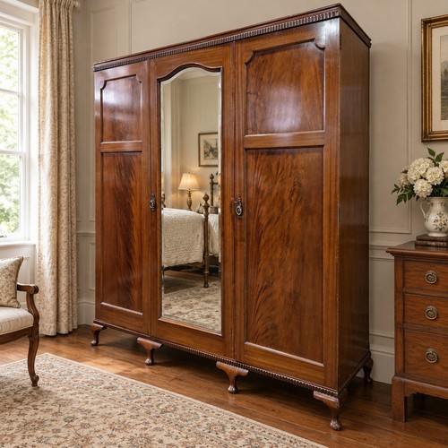 Antique robsons newcastle - robsons,