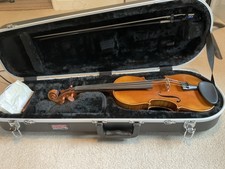Yamaha V20 Intermediate Full Size Violin Outfit 