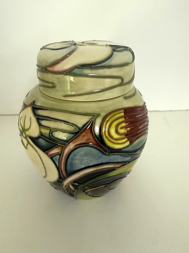 Moorcroft orchid arabesque - moorcroft,