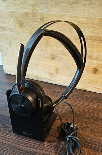 Plantronics voyager focus uc - ,