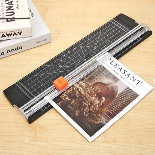 Guillotine paper cutter - guillotine,