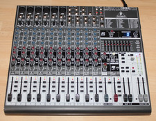 Behringer x1832fx Mixer